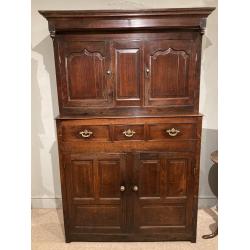 Deuddarn Welsh Cupboard