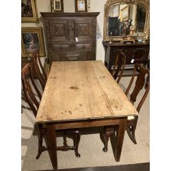 Pinewood kitchen table